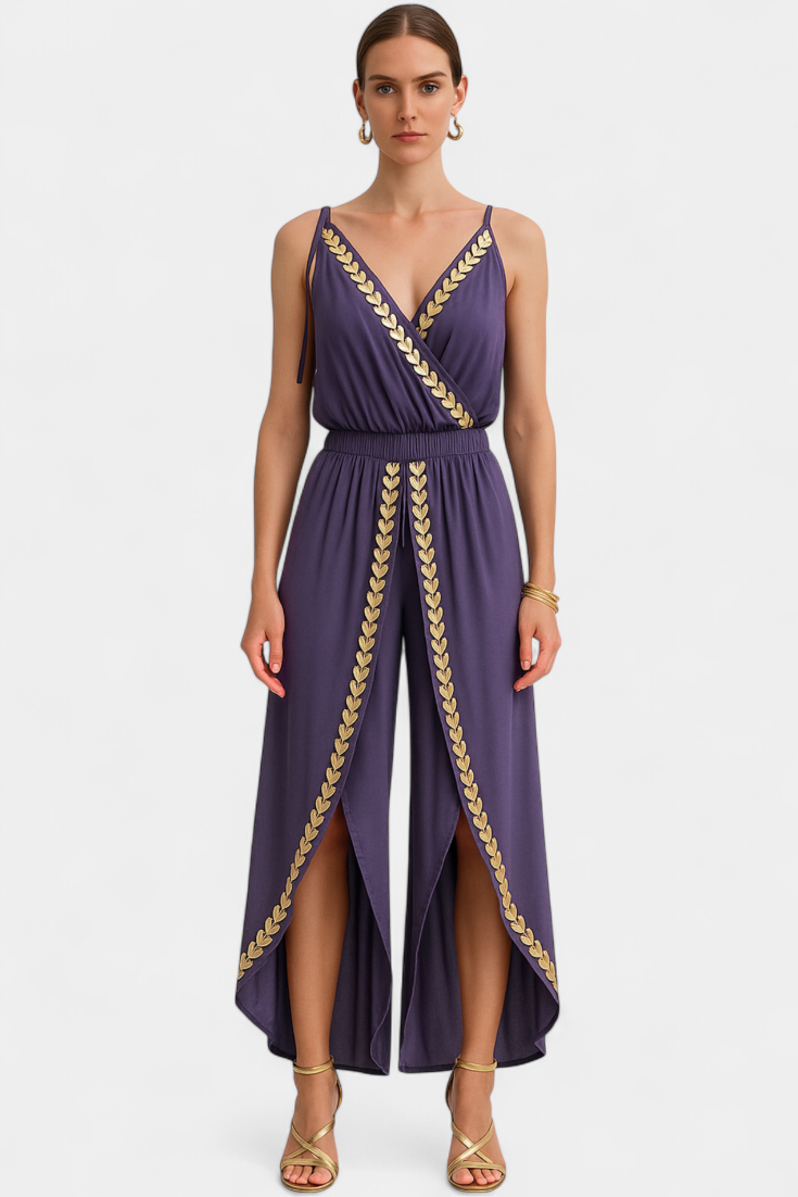 Mika | ゴールドディテールとオープンレッグのユニークなモノ