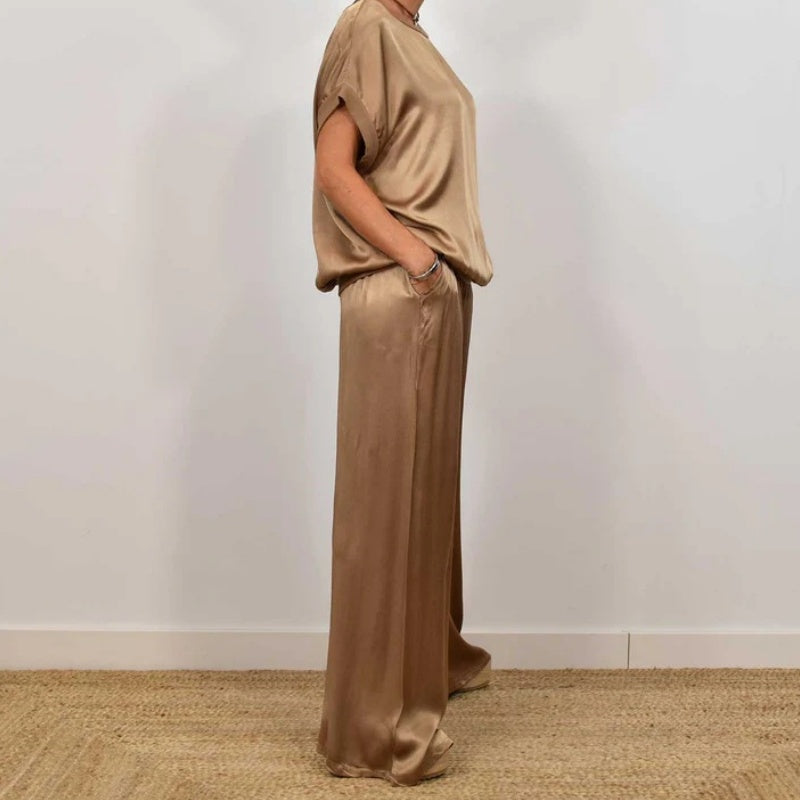 Misato | スタイリッシュな2ピースセット